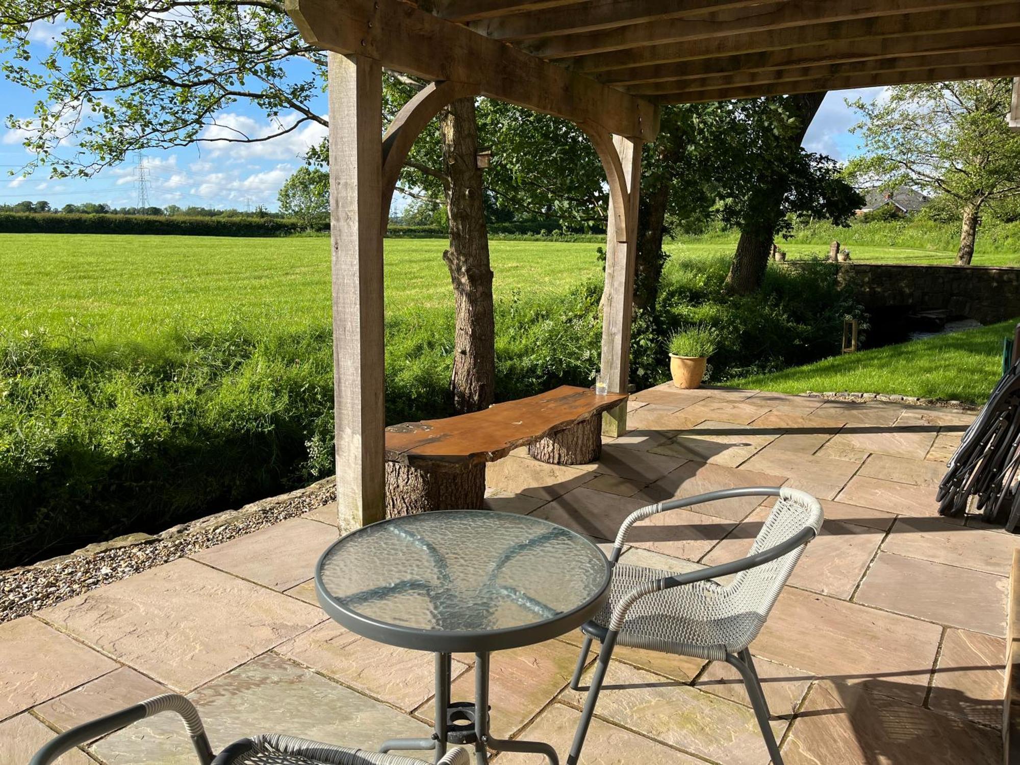Cosy Alpine Cottage In The Heart Of Lancashire Catterall Exterior foto